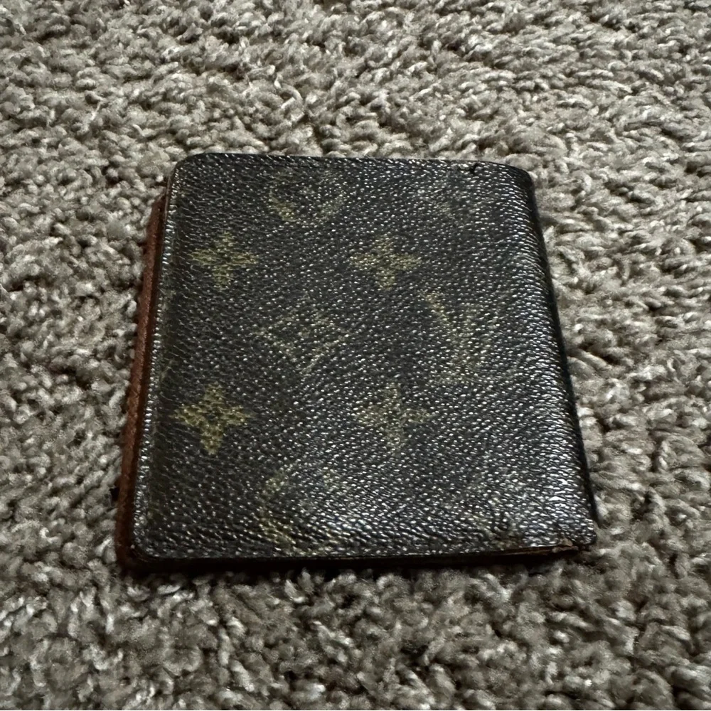 Louis Vuitton Bi fold Brown Wallet
